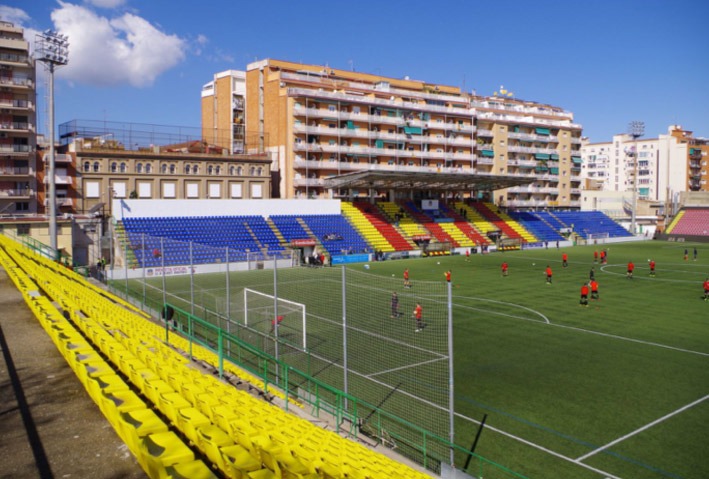Nuevo cesped para el estadio Narcís Sala de Sant Andreu